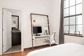 Sosuite 2BR Apt w Balcony, W/d, Gym, On-site Bar