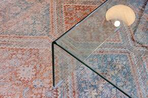 Sosuite 3BR Apt w Balcony, W/d, Gym, On-site Bar