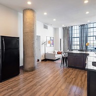 Sosuite 3BR Apt w Balcony, W/d, Gym, On-site Bar