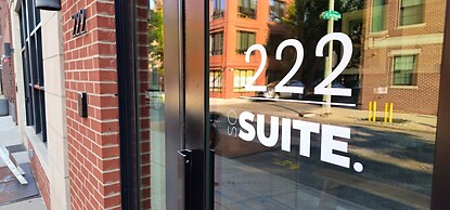 Sosuite Corner 1BR Apt w W/d, Shared Roofdeck