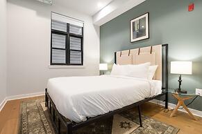 Sosuite Corner 1BR Apt w W/d, Shared Roofdeck