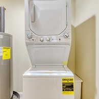 Cherry Suites 2BR Apt w W D Arcade Machine