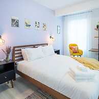 Cherry Suites 2BR Apt w W D Arcade Machine