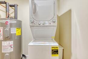 Cherry Suites 2BR Apt w W D Arcade Machine