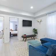 Cherry Suites 2BR Apt w W D Arcade Machine