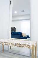 Cherry Suites 2BR Apt w W D Arcade Machine