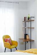 Cherry Suites 2BR Apt w W D Arcade Machine