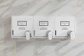 Sosuite 2BR Penthouse w W D Gym On-site Bar