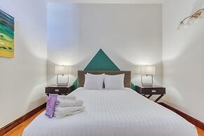 Sosuite 2BR Penthouse w W D Gym On-site Bar