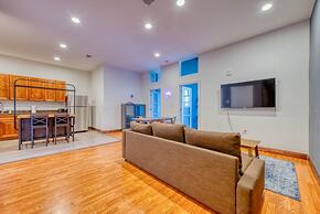 Sosuite 2BR Apt w W D Gym On-site Restaurant