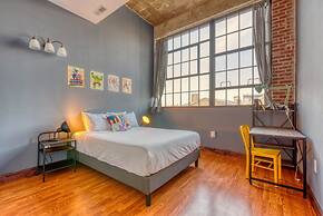 Sosuite 2BR Apt w W D Gym On-site Restaurant