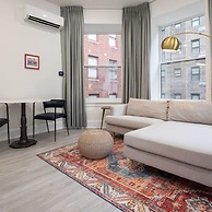 Sosuite Bay Window 1BR Apt w W/d, Desk