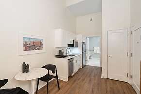 Sosuite Studio Acc. w Shared W/d, Gym, Lounge