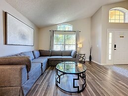 5 Star Home Private Pool & Jaccuzzifree Wi-fi 4 Bedroom Villa by RedAw