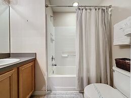 5 Star Home Private Pool & Jaccuzzifree Wi-fi 4 Bedroom Villa by RedAw