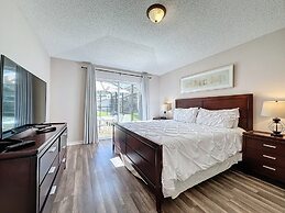 5 Star Home Private Pool & Jaccuzzifree Wi-fi 4 Bedroom Villa by RedAw