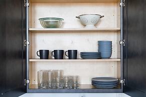 Sosuite 2BR Apt w Patio W D Gym On-site Bar