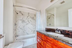 Sosuite 2BR Apt w Patio W D Gym On-site Bar