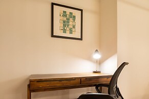 Sosuite 2BR Apt w W/d, Gym, On-site Restaurant