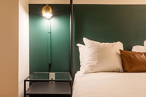 Sosuite 2BR Apt w W/d, Gym, On-site Restaurant