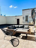 Sosuite 1BR Penthouse w Patio W D Gym