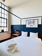 Sosuite 1BR Penthouse w Patio W D Gym