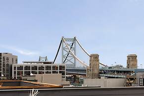 Sosuite Corner 2BR Loft w W D Shared Roofdeck