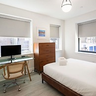 Sosuite Corner 1BR Apt w W D Desk