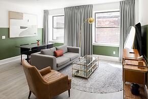 Sosuite Corner 1BR Apt w W D Desk