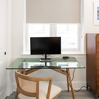 Sosuite Corner 1BR Apt w W D Desk