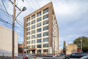 Sosuite Tandem 2BR Apts w. W/d, Gym, On-site Bar