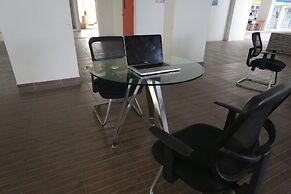 Collection O 93750 Luxury Rooms @ Urbantown Serpong