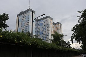 Collection O 93750 Luxury Rooms @ Urbantown Serpong