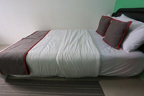 Collection O 93750 Luxury Rooms @ Urbantown Serpong