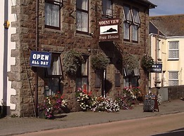 Mount View Hotel B&B