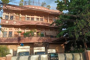 OYO 93753 Rafira Losmen NearYani Heahlerr