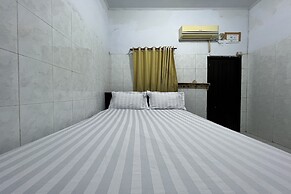 OYO 93753 Rafira Losmen NearYani Heahlerr