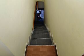 OYO 93753 Rafira Losmen NearYani Heahlerr