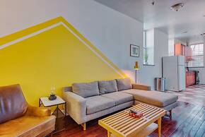 Stairway 3BR Apt w W D Ideal for Groups