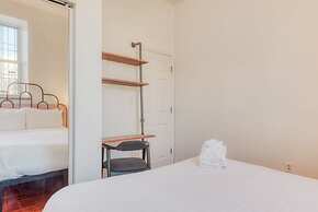 Stairway 3BR Apt w W D Ideal for Groups