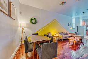 Stairway 3BR Apt w W D Ideal for Groups