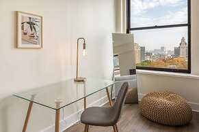 Sosuite Corner 3BR Apt w Park View, W/d, Gym