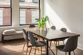 Sosuite Corner 3BR Apt w Park View, W/d, Gym