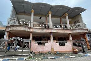 SPOT ON 93755 Siwalanpanji Homestay Syariah