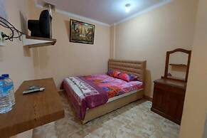 OYO 93757 Rasya Homestay Near SD Negeri 6 Mataram