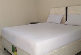 OYO 93759 Yume Guest House Near SDN 4 Batulayar