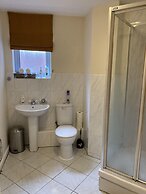 Spacious 2 Bed Apartment in Birmingham