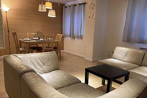 Spacious 2 Bed Apartment in Birmingham