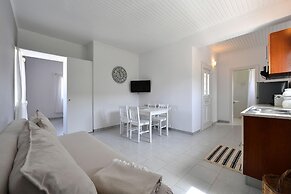 Anemolia Apartments With Pool