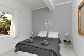 Anemolia Apartments With Pool